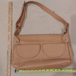 Maxx Elegant Tan Leather Shoulder Bag